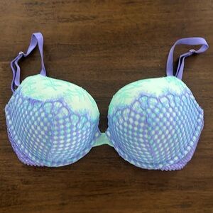 Victoria’s Secret Very Sexy Push-Up Bra